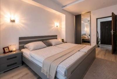 Apartament cu 3 camere decomandat în Central - 3