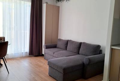 Apartament cu 2 camere semidecomandat, mobilat în Ștefăneștii de Jos