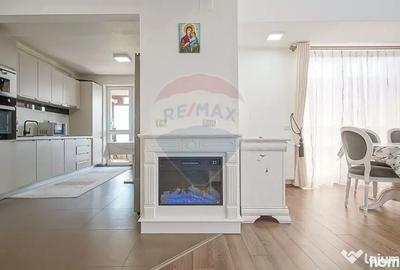 Apartament cu 3 camere decomandat în Cristian