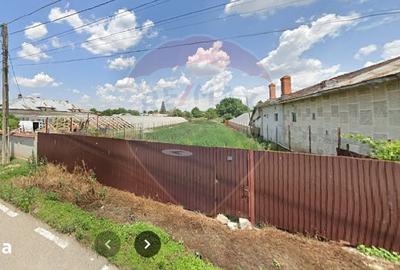 Teren de 986 mp, în Vărăști - 5