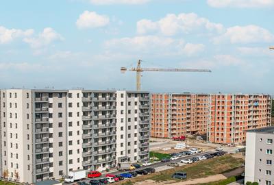 Apartament cu 2 camere decomandat în Tractorul - 1