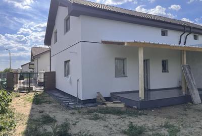 Casă cu 4 camere în Moșnița Nouă - 3