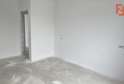 Duplex cu 4 camere cu Canalizare în Moșnița Nouă - 6