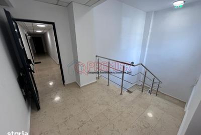 Apartament cu 3 camere în Apărătorii Patriei - 2