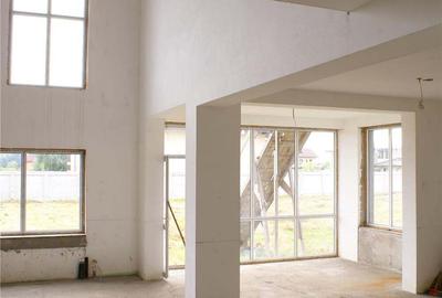 Casă cu 6 camere cu Teren 3000 Mp în Mogoșoaia - 3