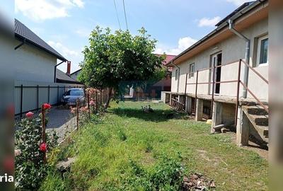 Casă cu 3 camere în Traian - 2
