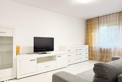 Apartament cu 3 camere decomandat în Rogerius