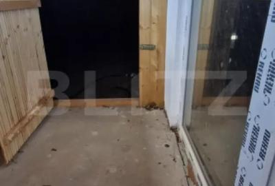 Casă cu 2 camere cu Teren 1000 Mp în Central