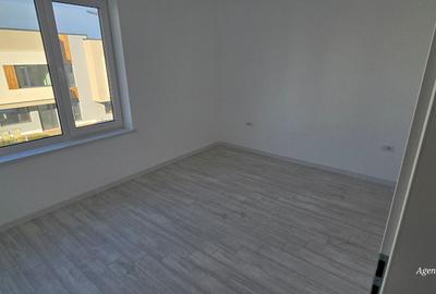 Casă cu 4 camere cu Teren 250 Mp în Central - 3
