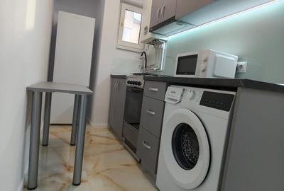 Apartament cu 2 camere nedecomandat în Lotrioara