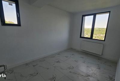 Apartament cu 4 camere în Sărărie - 4