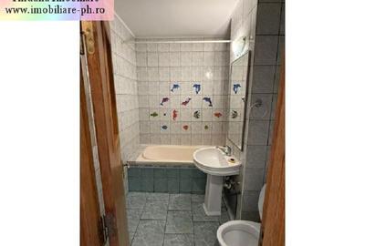 Apartament cu 2 camere decomandat în Republicii