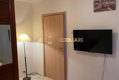 Apartament cu 3 camere decomandat, mobilat în 13 Septembrie - 9