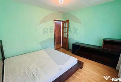 Apartament cu 3 camere decomandat în Decebal