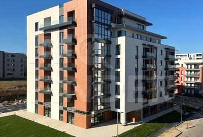 Apartament cu 3 camere semidecomandat în Andrei Mureșanu