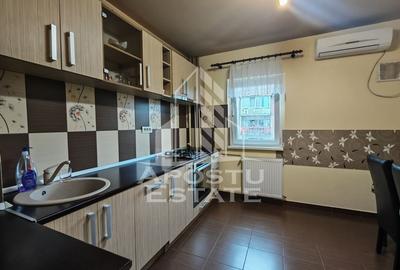 Apartament cu 3 camere semidecomandat, mobilat în Torontalului - 3