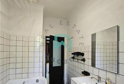 Apartament cu 2 camere decomandat în Brașovul Vechi - 22