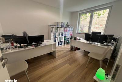 Spațiu comercial, de 18 mp, în Central