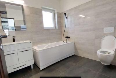 Casă cu 4 camere cu Teren 500 Mp în Central - 11