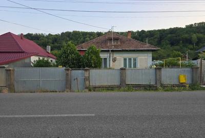 Casă cu 4 camere în Central - 2