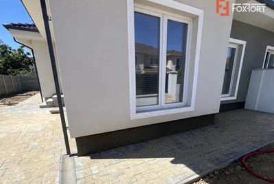 Casă cu 4 camere cu Teren 250 Mp în Moșnița Nouă