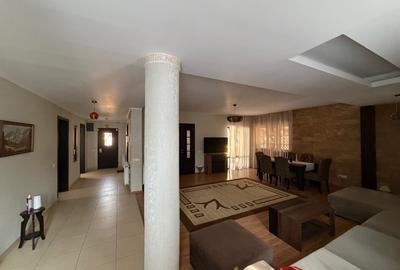 Casă individuală cu 5 camere cu Teren 355 Mp în Central - 2