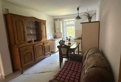 Apartament cu 3 camere decomandat în Central - 2