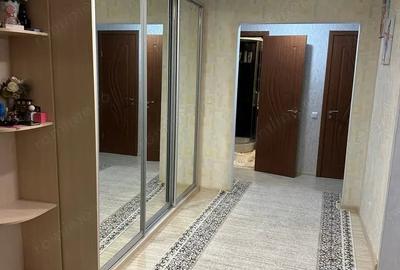 Apartament cu 3 camere decomandat în Amzei