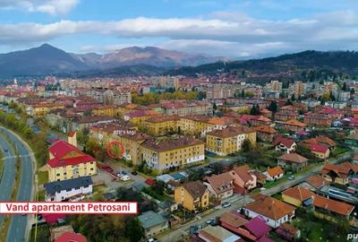 Apartament cu 2 camere decomandat în Petros