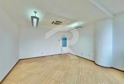 Spațiu comercial, de 35 mp, în Vitan