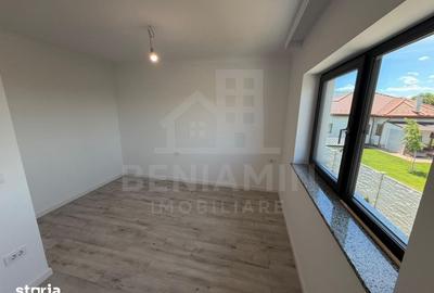Casă cu 4 camere cu Teren 600 Mp în Șimnicu de Sus - 11