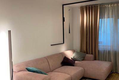 Apartament cu 3 camere decomandat în Canta