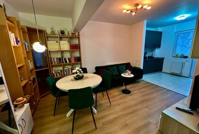 Apartament cu 2 camere decomandat în Central