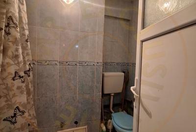 Apartament cu 3 camere decomandat în Costești - 6