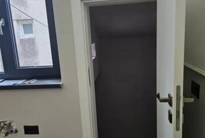Apartament cu 3 camere semidecomandat în Ultracentral