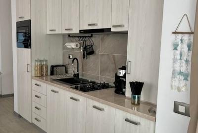 Apartament cu 2 camere semidecomandat, mobilat în Mamaia-Sat