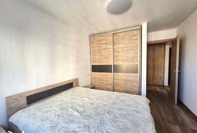 Apartament cu 2 camere decomandat, mobilat în Tractorul - 12