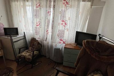 Apartament cu 3 camere decomandat în Școlilor - 3