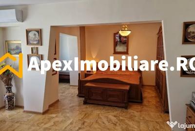 Apartament cu 3 camere decomandat în Decebal