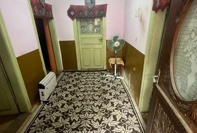 Casă cu 3 camere în Bunești