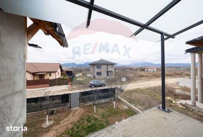 Casă cu 5 camere cu Teren 500 Mp în Central - 2