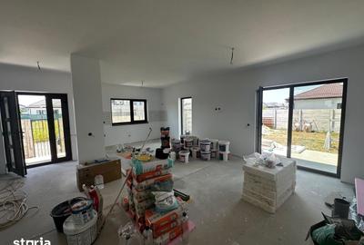 Casă cu 4 camere cu Teren 400 Mp în Clinceni - 8