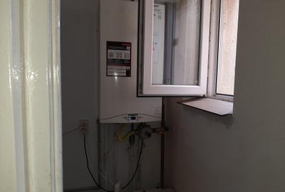Apartament cu 4 camere decomandat în Central - 3