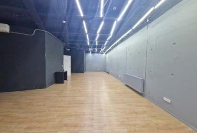 Spațiu comercial, de 127 mp, în Romană - 2