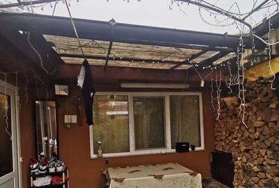 Casă cu 2 camere cu Teren 5 Mp în Tileagd