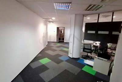 Spațiu comercial, de 526 mp, în Universitate - 3