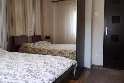 Apartament cu 3 camere decomandat, mobilat în Răcădău - 13