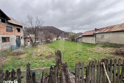 Teren de 1583 mp, în Bezdead