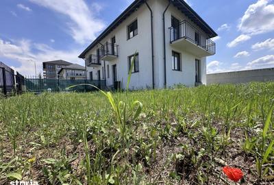 Casă cu 3 camere cu Teren 400 Mp în Ulmi