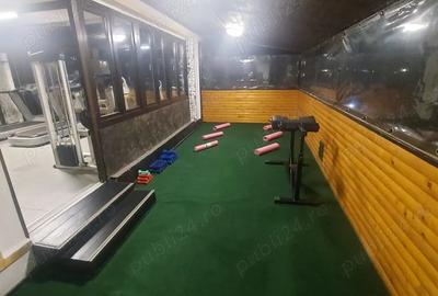 Spațiu comercial, de 220 mp, în Central - 3